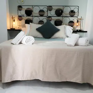  Appartement Sunny In The Historic Centre- Private Parking Spanje